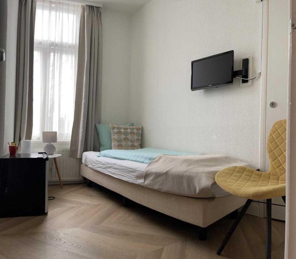 Hotel Van Oppen Зирикзе Экстерьер фото
