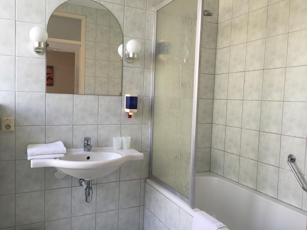 Hotel Van Oppen Зирикзе Экстерьер фото